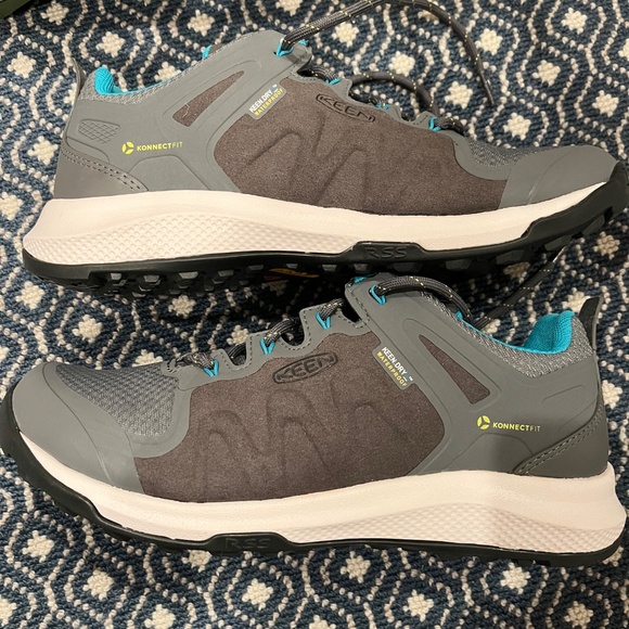 Keen waterproof sneakers New in Box - Picture 5 of 7